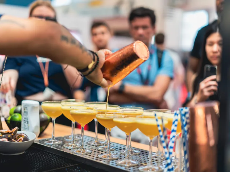 Drinks für die Gäste am Stand