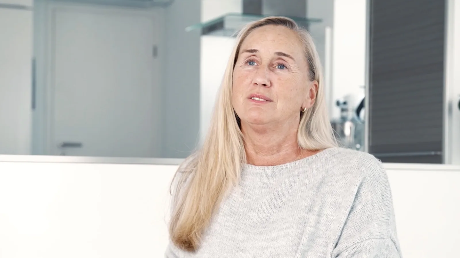 Standbild aus dem Testimonial mit Frau Schmidt